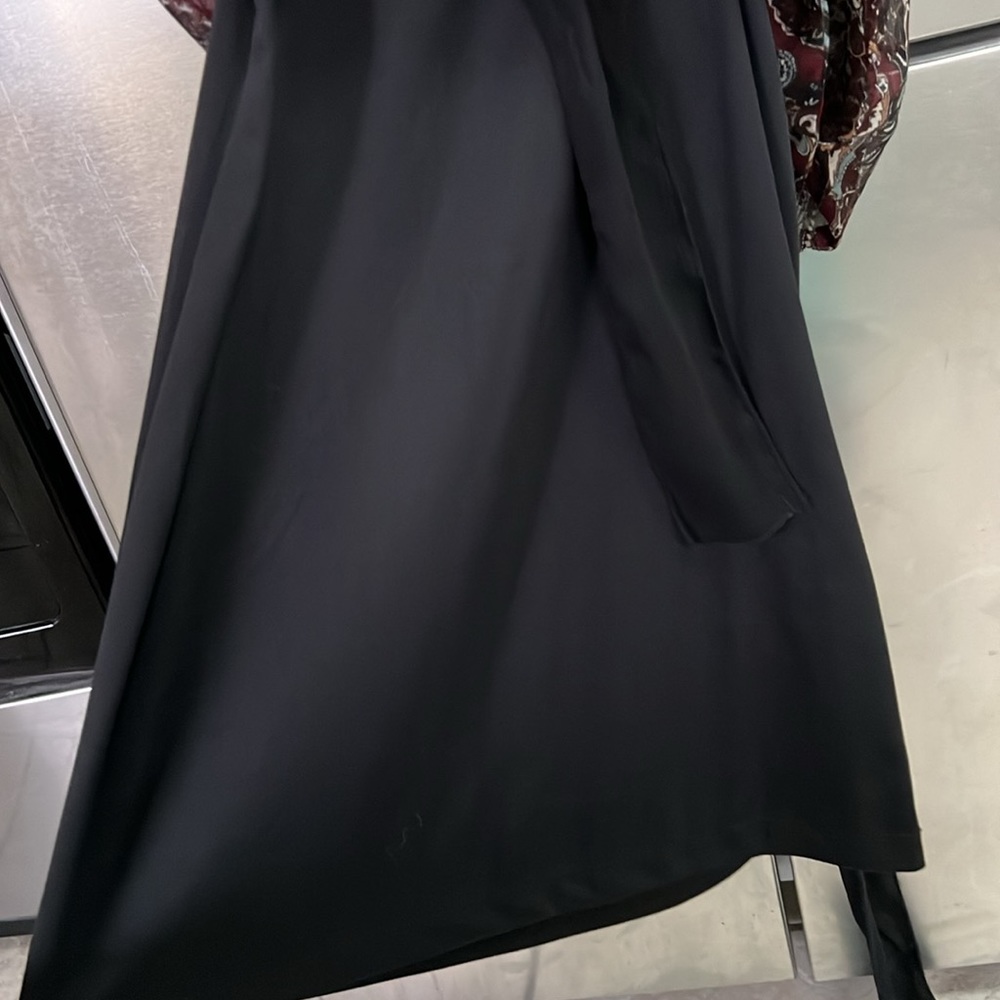 Dress - Picture 6 of 9